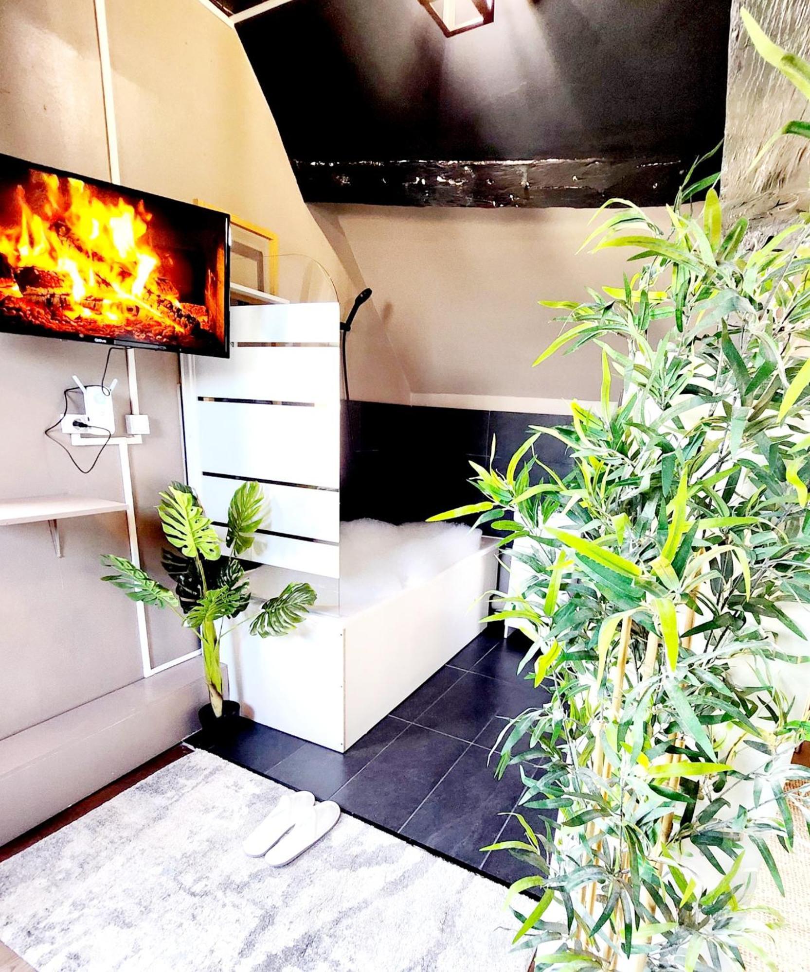 Conde-Sainte-Libiaire Maison Disney - 2 Suites Premium - A 10 Minutes Du Parc Disneyland מראה חיצוני תמונה